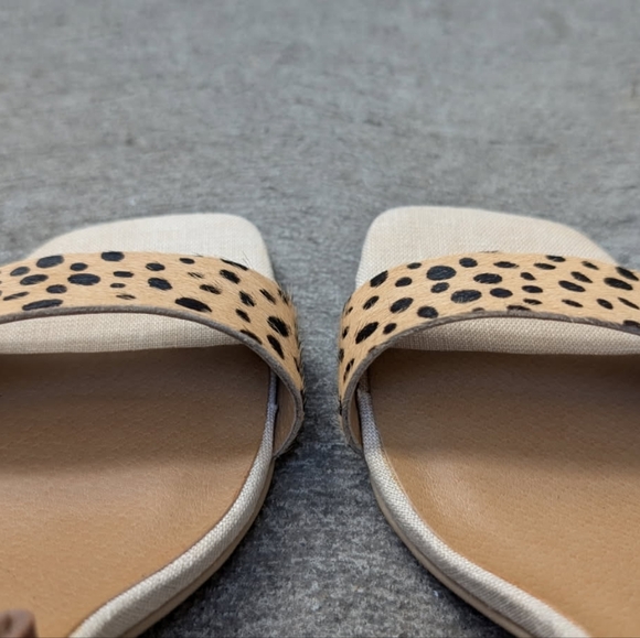 Dolce Vita Hazel Leopard-Print Calf Hair Sandals - Picture 4 of 8